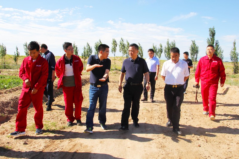 调研沙漠基地 (2).jpg