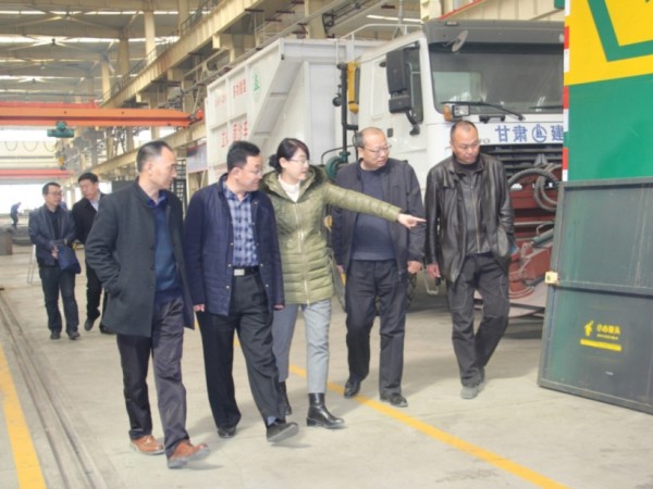 省城乡发展投资集团王雅秋一行调研