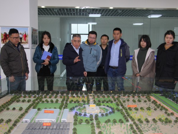 国家林草局“根在基层”青年调研组调研甘肃建投荒漠化防治创新机制开展情况