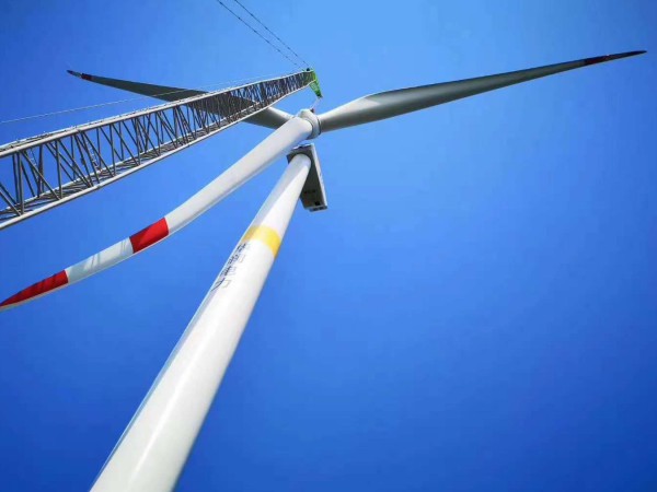 suncitygroup太阳新城各项目进行风电塔筒消缺工作