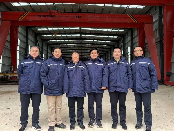 suncitygroup太阳新城董事长赵琰森赴新疆哈密 同华电科工对接洽谈业务