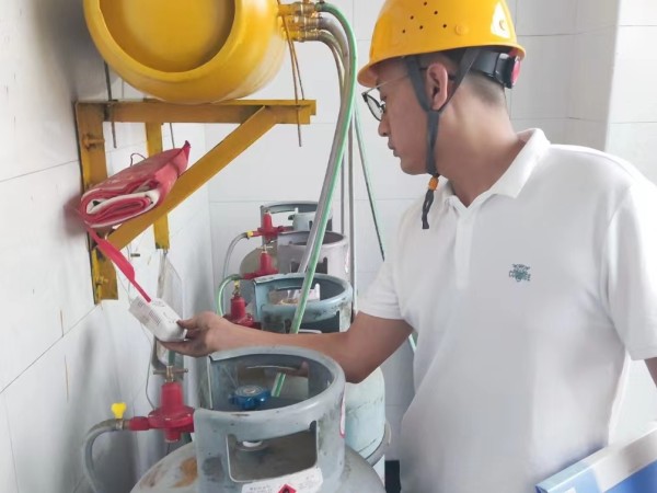 紧绷“安全弦”，严把“节前关”！suncitygroup太阳新城开展节前安全生产专项检查